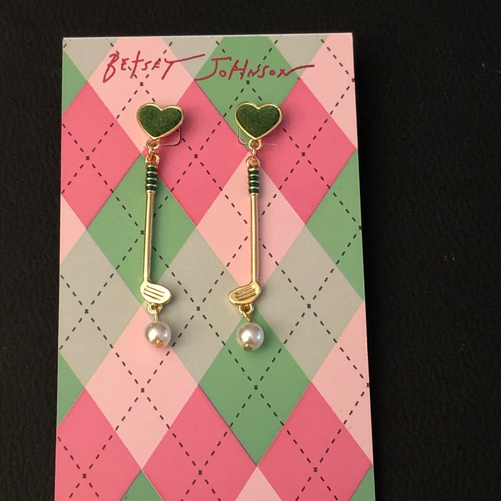 Betsey Johnson Green Felt Heart Gold Tone Golf Club Drop Earrings Faux Pearl NWT